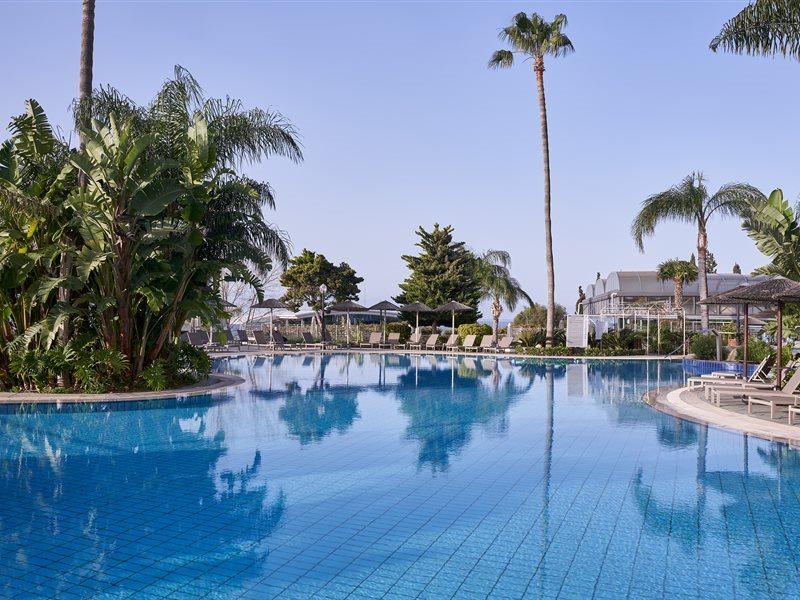 Atlantica Bay - Adults Only Hotell Limassol Exteriör bild